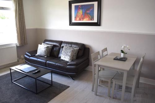 Kelpies Serviced Apartments - Wallace in North Broomage