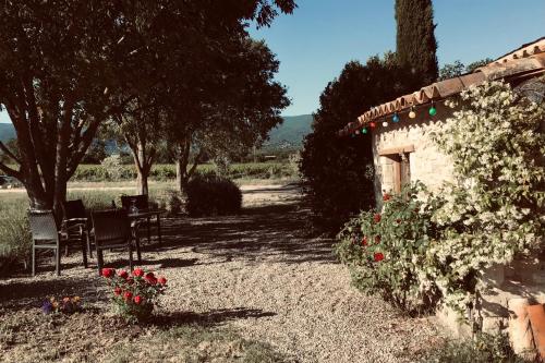 La Bergère Hameau Saint Jean gîte à louer Gargas
