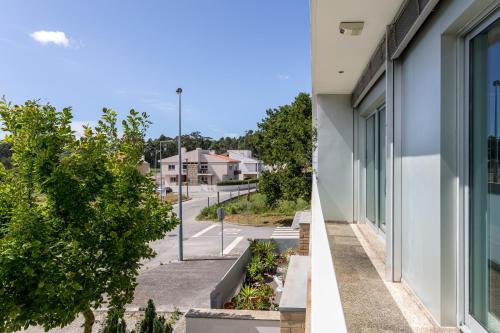 JOIVY Sleek House Balcony & 2 Terraces in Porto