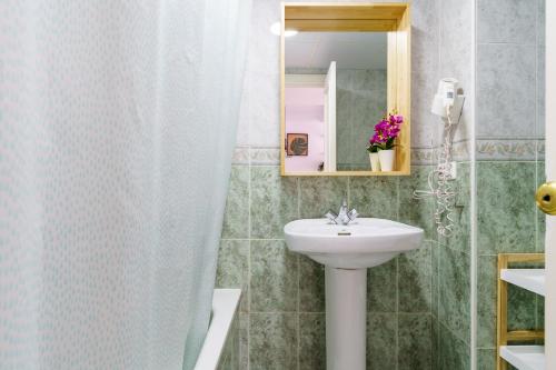 Apartment image 9