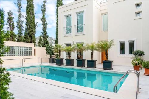 Hyacinth homm with Garden & Pool in Vouliagmeni