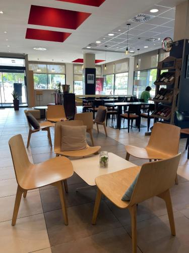 Ibis Ripollet - image 13