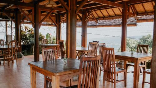 Restaurant, Puri Sunny Munduk , North Bali in Munduk