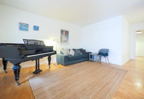 Spacious apartment on the Christianshavn canals, Kodaň