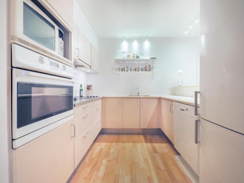 Spacious apartment on the Christianshavn canals, Copenhagen (photo 6)