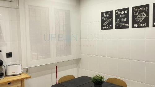 Vivienda Turística Urbana en Santuchu, Cómoda, Funcional y con Parking, Bilbao (foto 6)