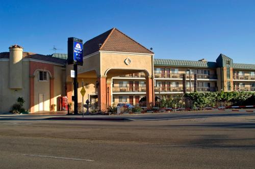 Hotel Heritage - Accommodation - El Monte