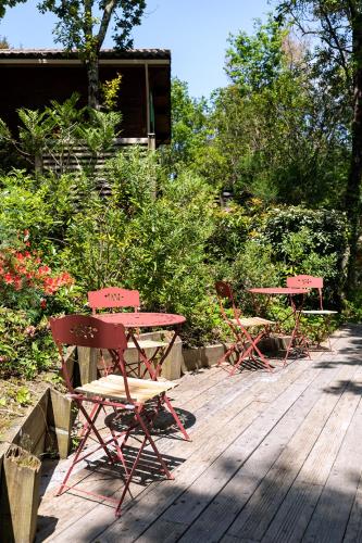 La cabane des "Aventuriers" de Nature et Océan à côté de la plage