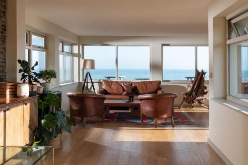 The Lewinnick Lodge - image 8
