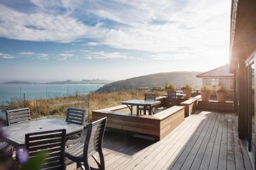 Balcony/terrace, The Lewinnick Lodge near Lewinnick Lodge