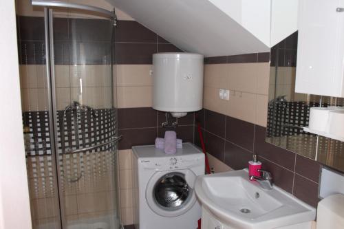 One bedroom apt with WiFi 2