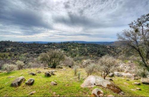 McMillan Ranch Yosemite - image 4