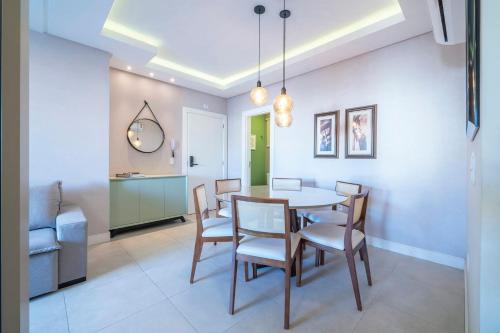 Mario Guilherme - Apto - 203 - Lindo apartamento condomínio de alto padrão com piscina e academia.