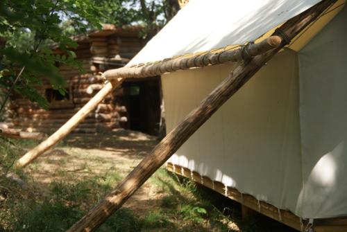 Chez Buddy - cabane de trappeur