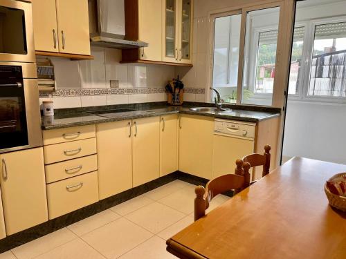 廚房, Apartamento en A Pontenova in 阿蓬特諾巴