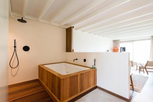 Παροχές, Van Heeckeren Apartments & Suites Nes in Άμελαντ