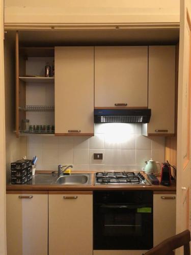 virtuve, Tuscia Castle Apartments in Roccalvecce