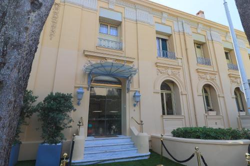 Hôtel Le Petit Palais - image 8