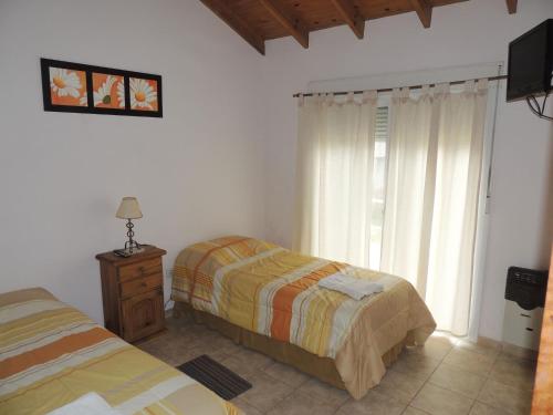 3 bedrooms, 5 beds
