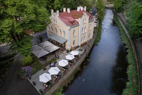 Villa Basileia Riverside - Hotel - Karlovy Vary