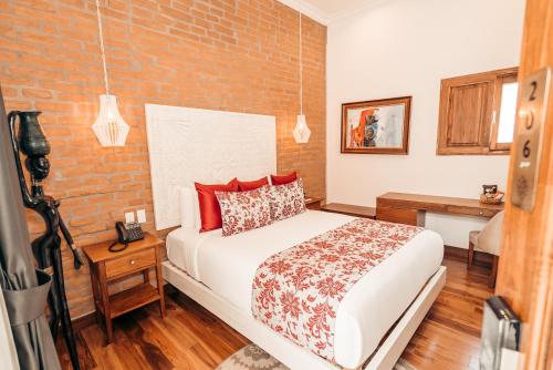 1 queen bed