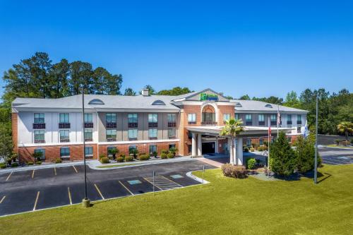 Holiday Inn Express Hotel & Suites Hinesville, an IHG Hotel