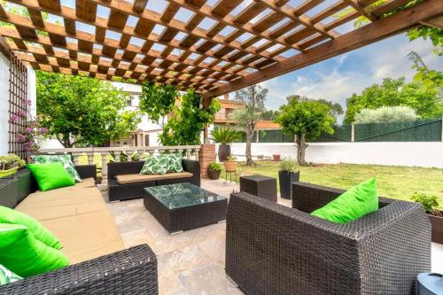 newly renovated Large villa with garden