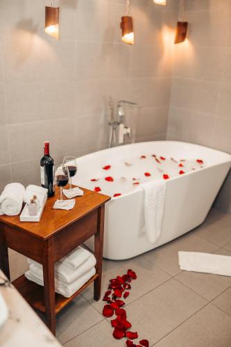 Facilities, Hotel Otavalo by Art Hotels in Otavalo