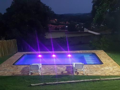 Piscina Climatizada - Chácara em Condominio