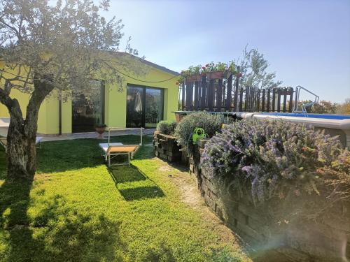 Сад, La Casina di Campagna in Фольяно делла Шьяна