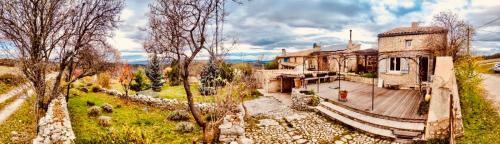 Villas Les Bataillers gîte à louer Le Ventouret