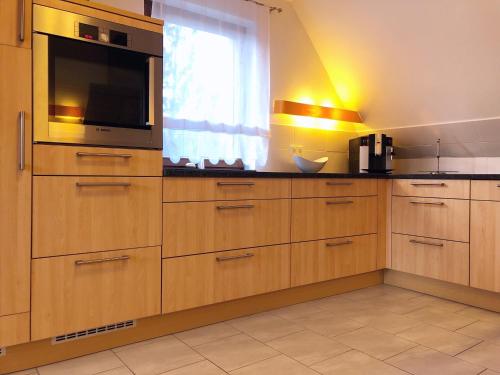 مطبخ, Große Wohnung mit 2 Schlafzimmern in التينستيج