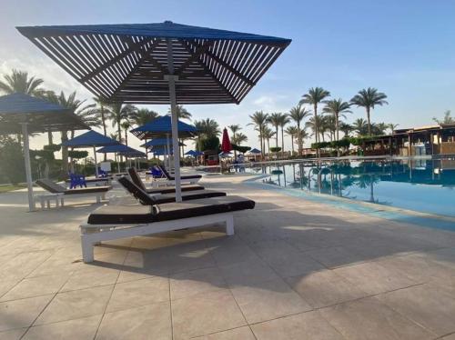 Private chalte Palmera sokhna family in Ataqah