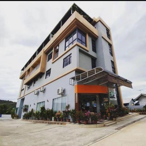 Coconut Bay Lodge in Kota Batu