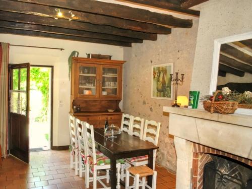 Gîte Souvigny-de-Touraine 5 pièces 8 personnes - FR-1-381-468 - image 8