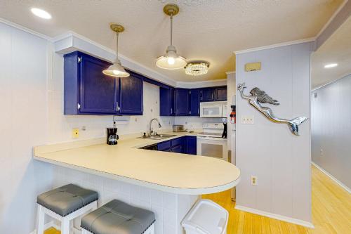 The Quarterdeck OC near Macky's Bayside Bar & Grill