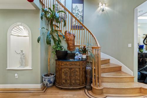 Lobby, Oceanview high-end home by Beach/GGP/parking in Richmond District