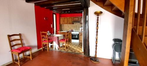 Konyha, Maison accueillante à Saint-Amand-en-Puisaye avec jardin (Maison accueillante a Saint-Amand-en-Puisaye avec jardin) in Saint-Amand-en-Puisaye