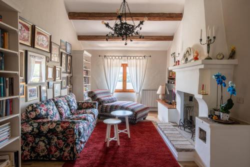 Historic farmhouse on the hills a step away from the seaside of Senigallia gîte à louer Ancône