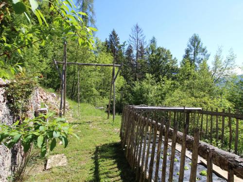 Mountain chalet in Lamon with garden