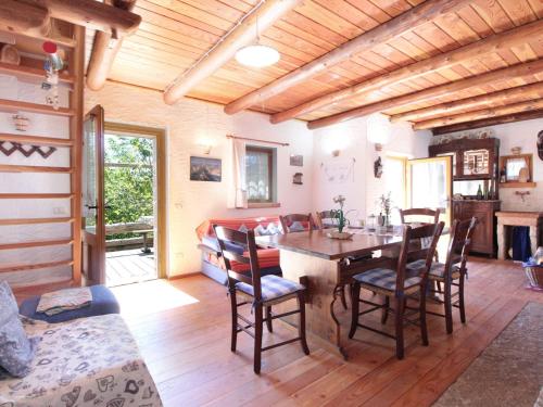 Alpine Getaway for Families in Lamon