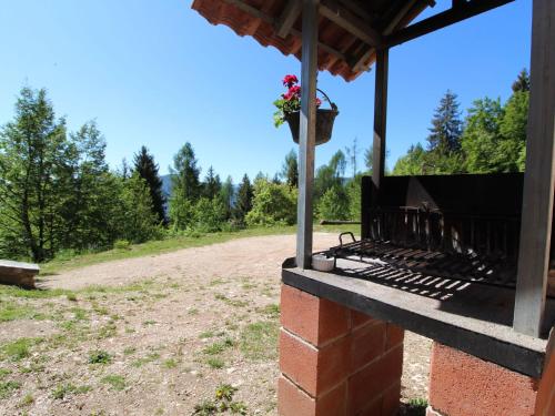 Mountain chalet in Lamon with garden