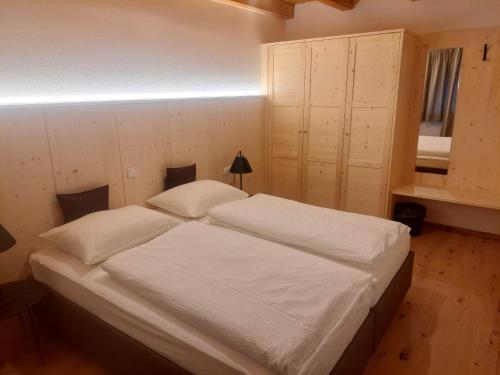 Vitroler Hof - image 10