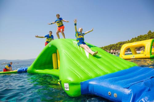Aquapark, Casa rural Cal Fuster Experience in Terrades