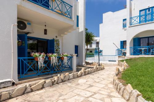 Erkély/terasz, Sea Breeze 1-BR Apt in Pyla in Píla