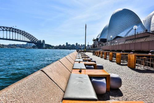 KozyGuru | Sydney CBD | Amazing 2 Bed Family Apt - image 7