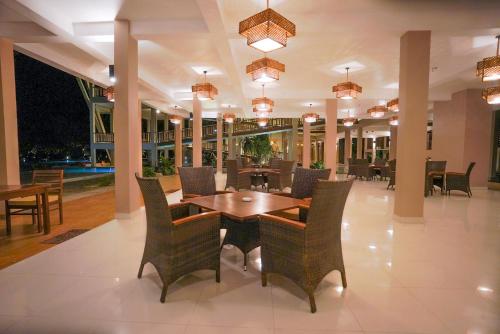 Restoran, Breeze Pasikudah in Pasikuda