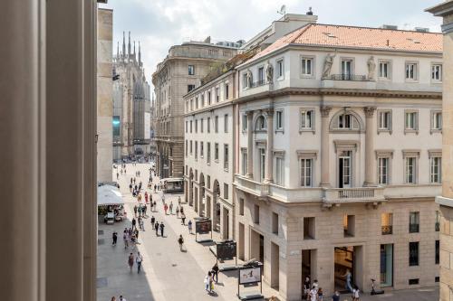 Milan Retreats Duomo