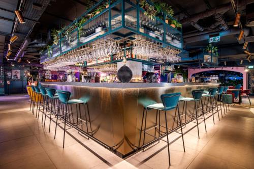Qbic Hotel Manchester - image 6