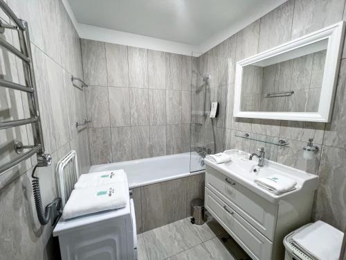 Suite image 8